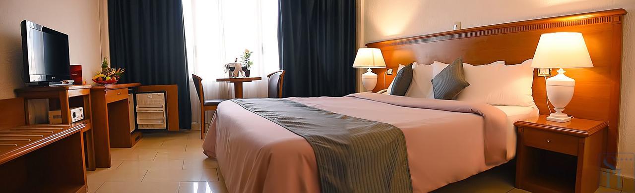 Hotel Splendid 와가두구 외부 사진